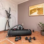 3 Bedroom Gorgeous In * Pula