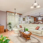 3 Bedroom Gorgeous In Lejlighed